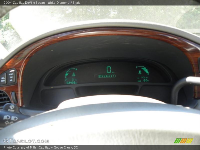 White Diamond / Shale 2004 Cadillac DeVille Sedan