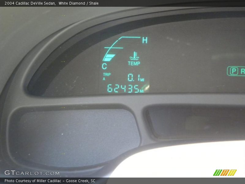 White Diamond / Shale 2004 Cadillac DeVille Sedan