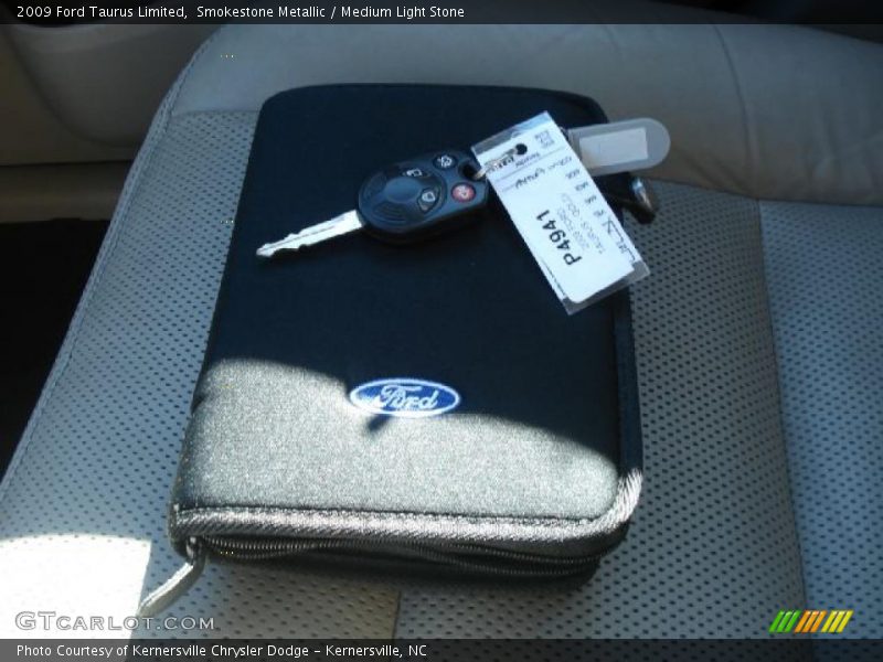 Smokestone Metallic / Medium Light Stone 2009 Ford Taurus Limited