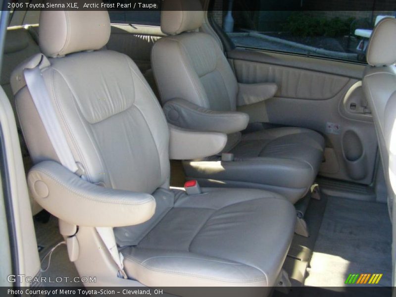 Arctic Frost Pearl / Taupe 2006 Toyota Sienna XLE