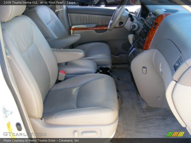 Arctic Frost Pearl / Taupe 2006 Toyota Sienna XLE