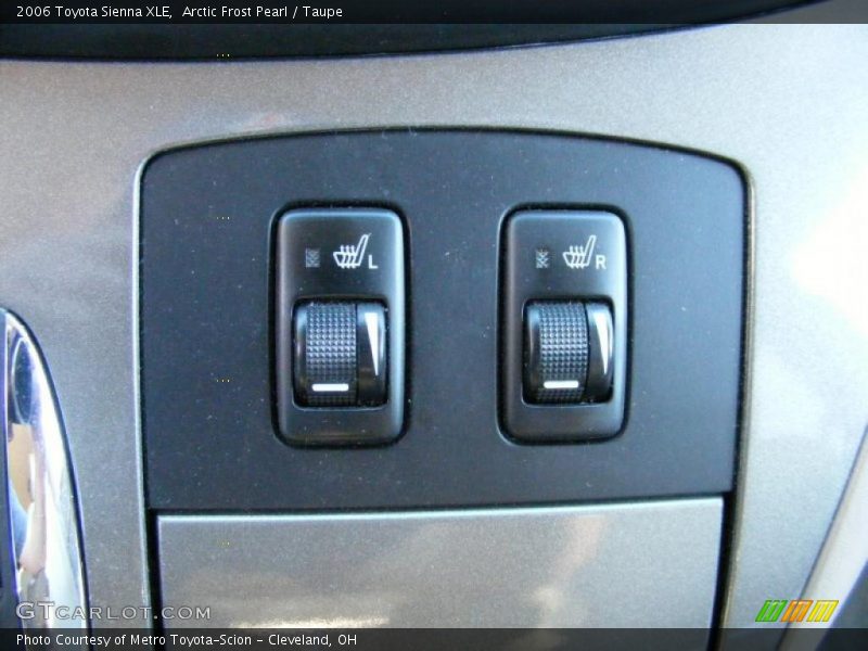 Arctic Frost Pearl / Taupe 2006 Toyota Sienna XLE
