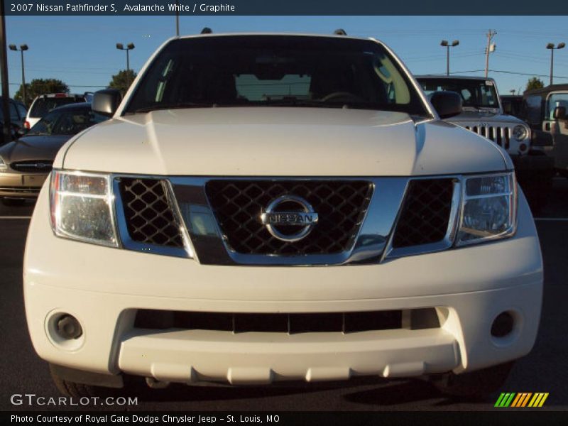 Avalanche White / Graphite 2007 Nissan Pathfinder S