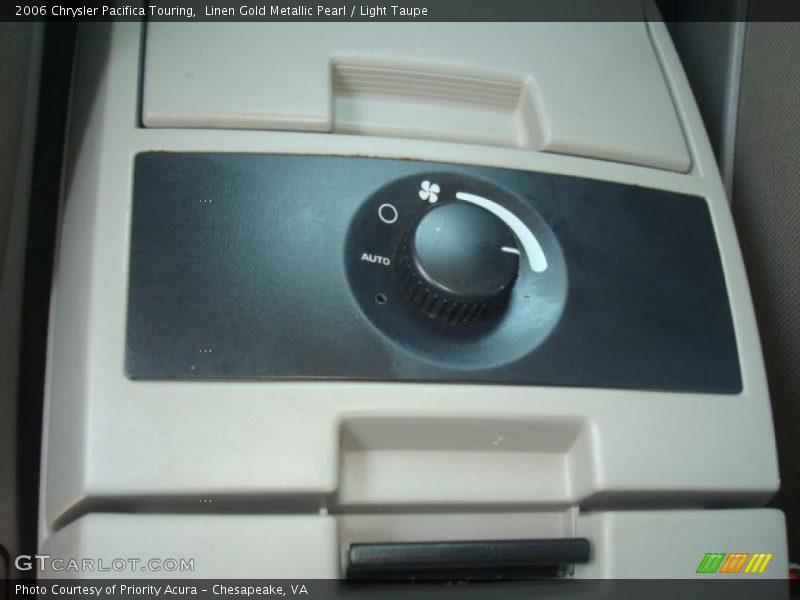 Linen Gold Metallic Pearl / Light Taupe 2006 Chrysler Pacifica Touring