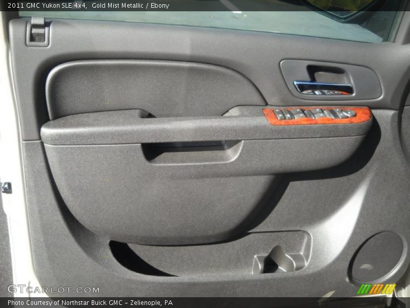 Gold Mist Metallic / Ebony 2011 GMC Yukon SLE 4x4