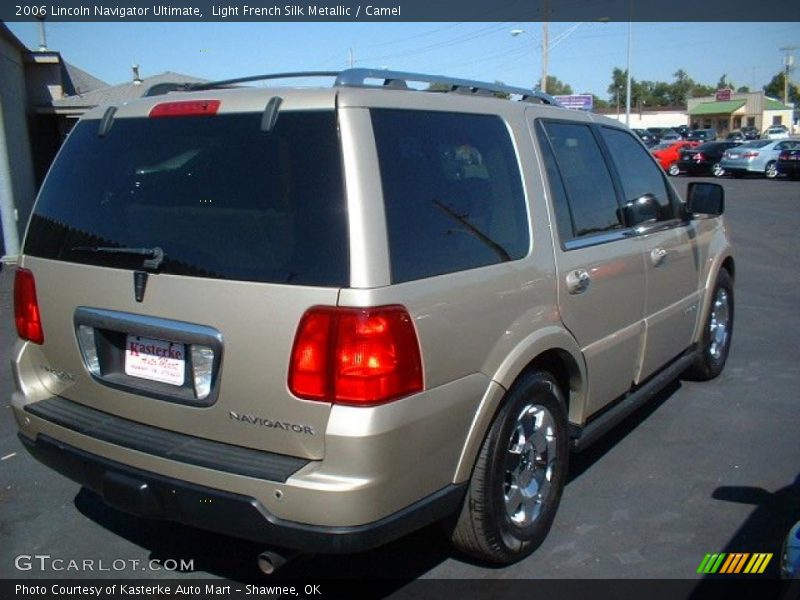 Light French Silk Metallic / Camel 2006 Lincoln Navigator Ultimate