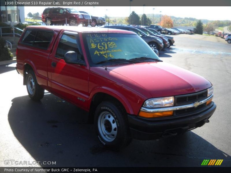 Bright Red / Graphite 1998 Chevrolet S10 Regular Cab