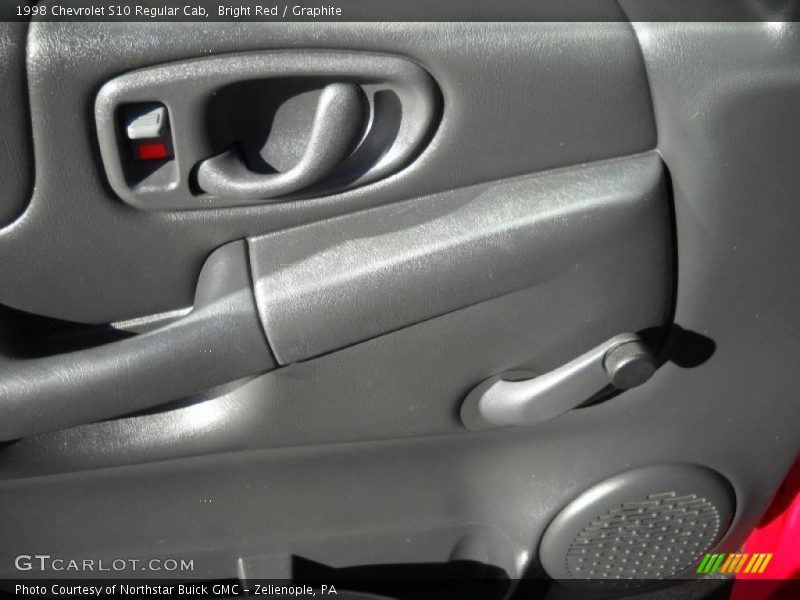 Bright Red / Graphite 1998 Chevrolet S10 Regular Cab