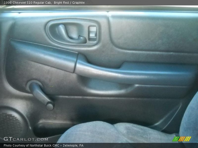 Bright Red / Graphite 1998 Chevrolet S10 Regular Cab