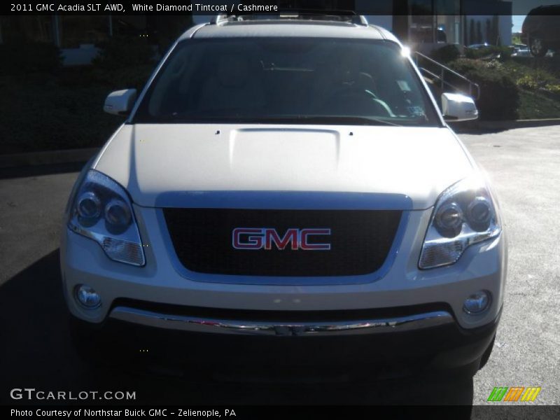 White Diamond Tintcoat / Cashmere 2011 GMC Acadia SLT AWD