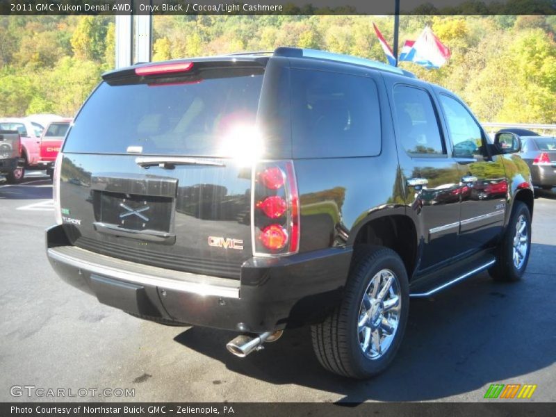 Onyx Black / Cocoa/Light Cashmere 2011 GMC Yukon Denali AWD