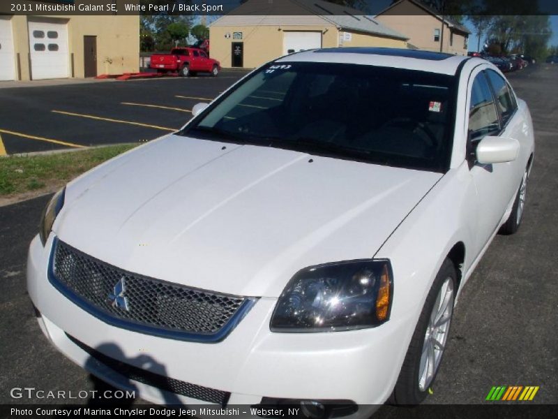 White Pearl / Black Sport 2011 Mitsubishi Galant SE