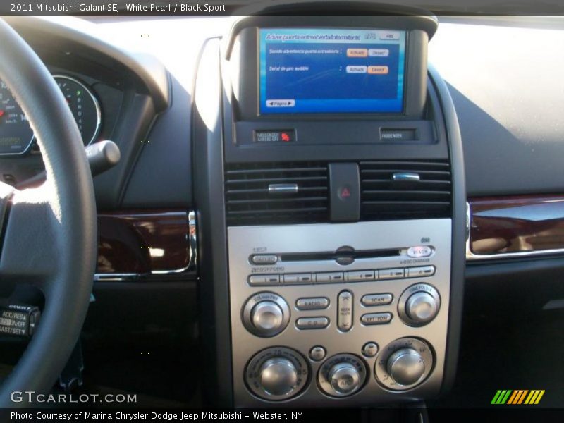 White Pearl / Black Sport 2011 Mitsubishi Galant SE