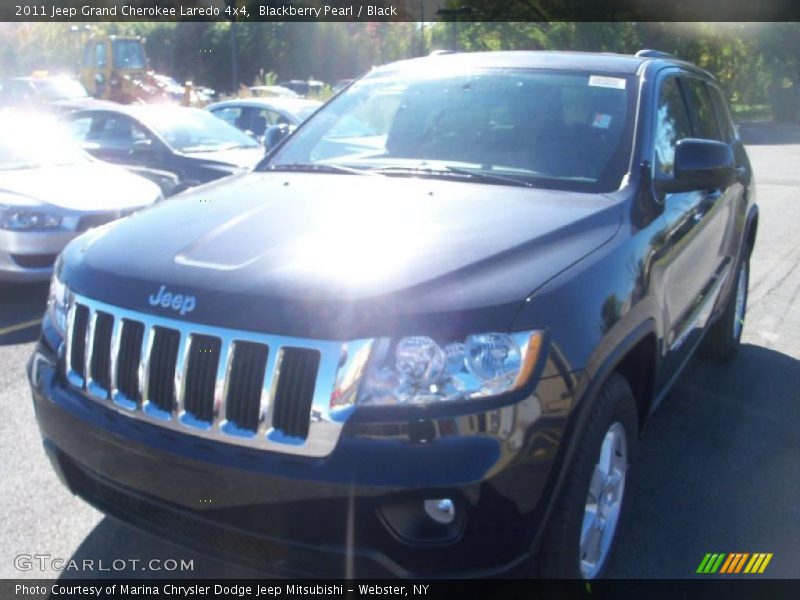 Blackberry Pearl / Black 2011 Jeep Grand Cherokee Laredo 4x4
