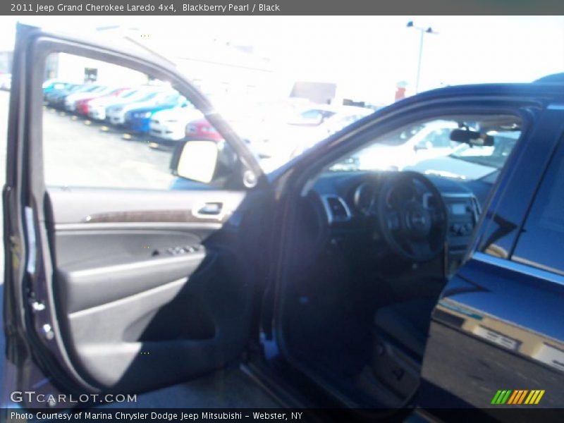 Blackberry Pearl / Black 2011 Jeep Grand Cherokee Laredo 4x4