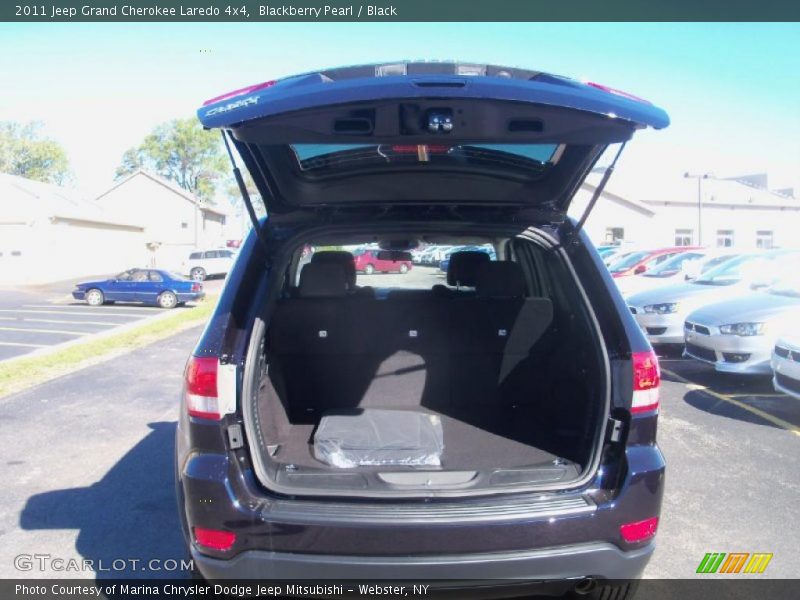 Blackberry Pearl / Black 2011 Jeep Grand Cherokee Laredo 4x4