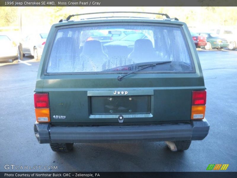 Moss Green Pearl / Gray 1996 Jeep Cherokee SE 4WD