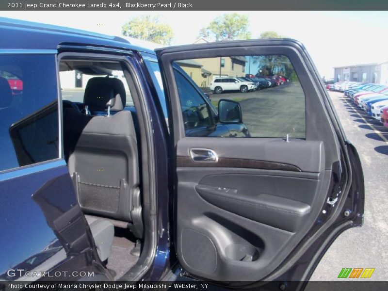 Blackberry Pearl / Black 2011 Jeep Grand Cherokee Laredo 4x4