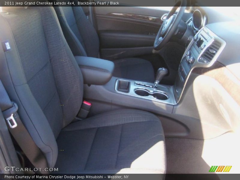 Blackberry Pearl / Black 2011 Jeep Grand Cherokee Laredo 4x4