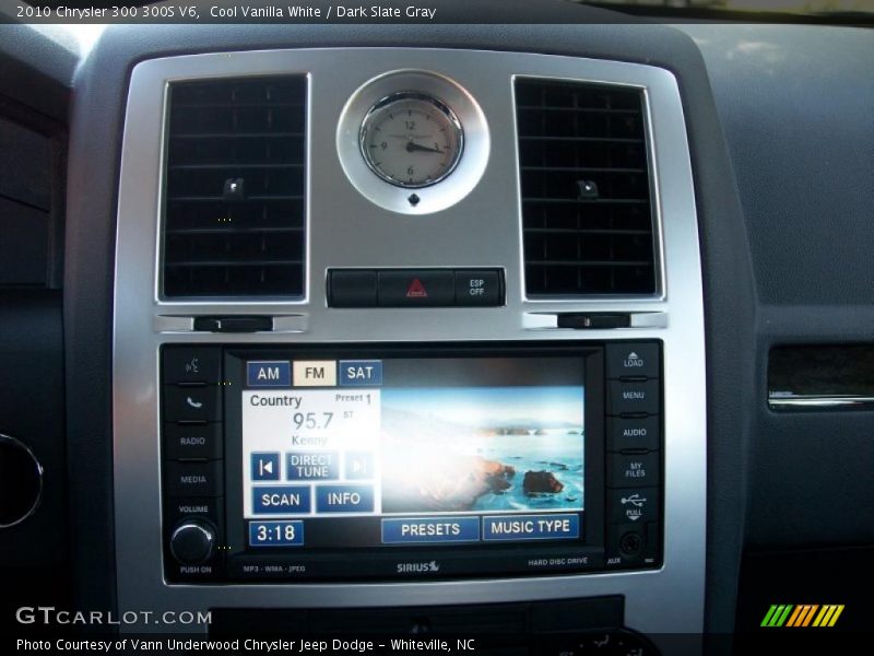 Cool Vanilla White / Dark Slate Gray 2010 Chrysler 300 300S V6