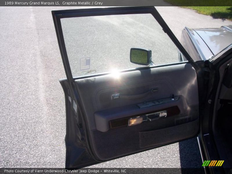Graphite Metallic / Grey 1989 Mercury Grand Marquis LS