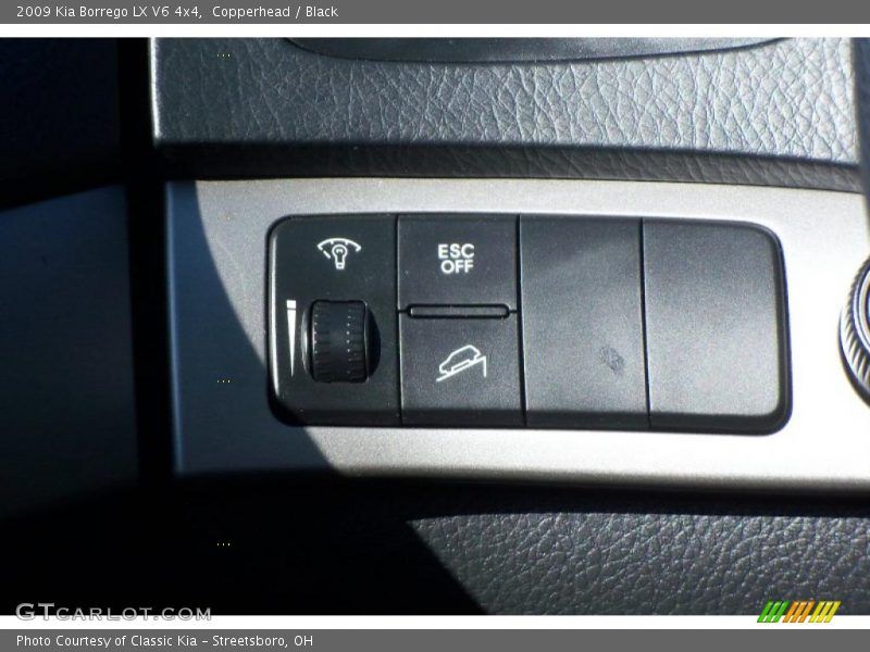Copperhead / Black 2009 Kia Borrego LX V6 4x4