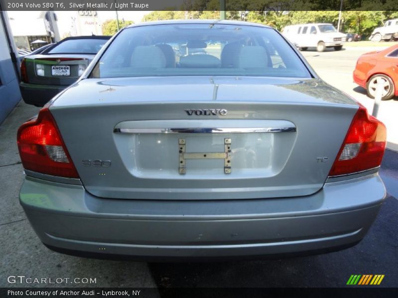 Silver Metallic / Light Taupe 2004 Volvo S80 T6