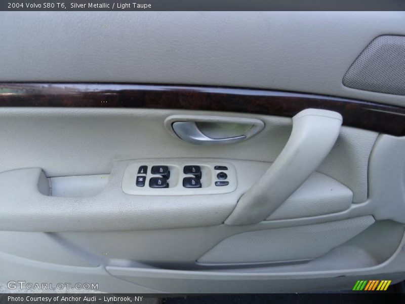 Silver Metallic / Light Taupe 2004 Volvo S80 T6