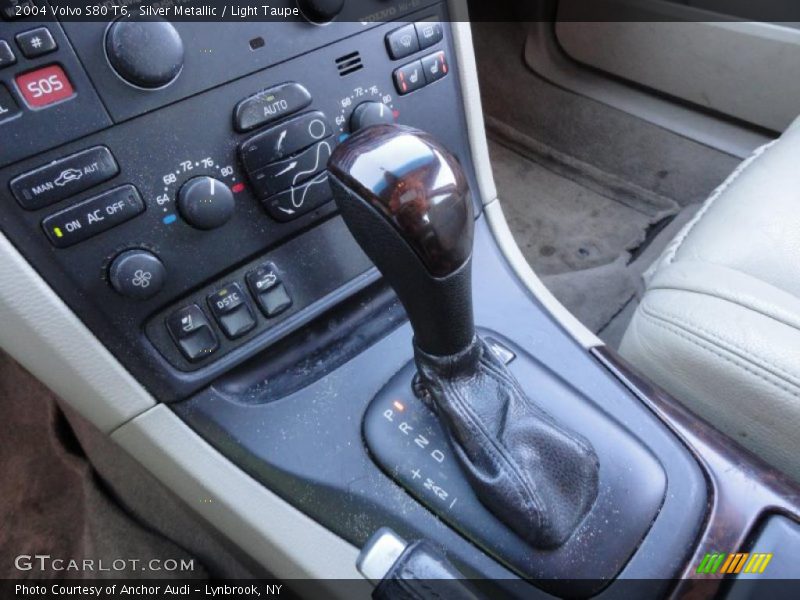 Silver Metallic / Light Taupe 2004 Volvo S80 T6