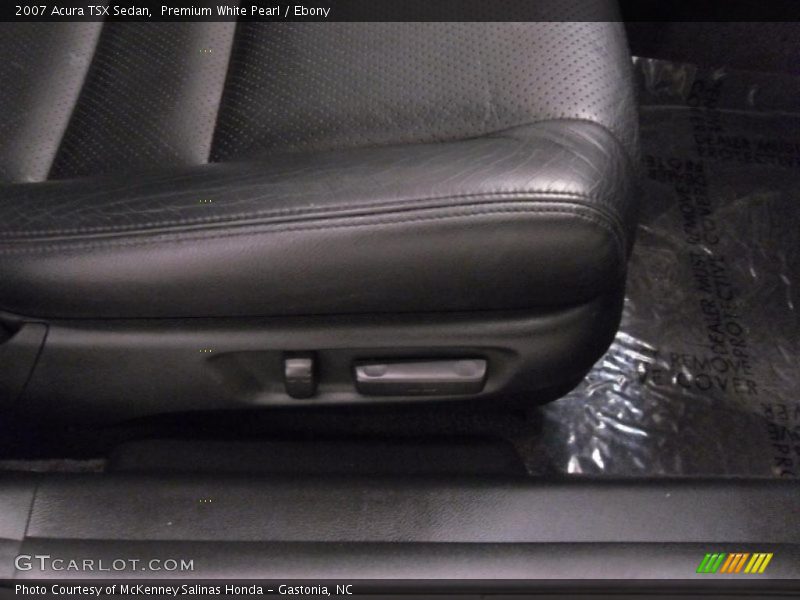 Premium White Pearl / Ebony 2007 Acura TSX Sedan