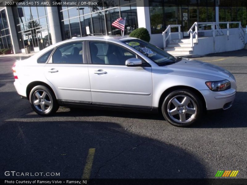 Silver Metallic / Off-Black 2007 Volvo S40 T5 AWD