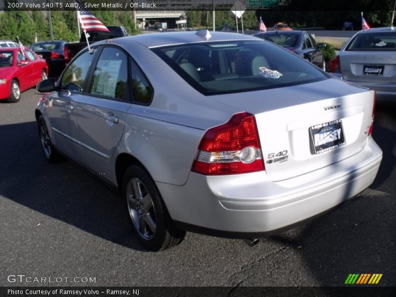 Silver Metallic / Off-Black 2007 Volvo S40 T5 AWD