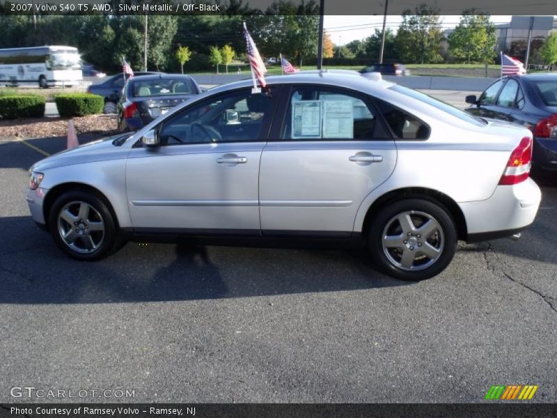 Silver Metallic / Off-Black 2007 Volvo S40 T5 AWD