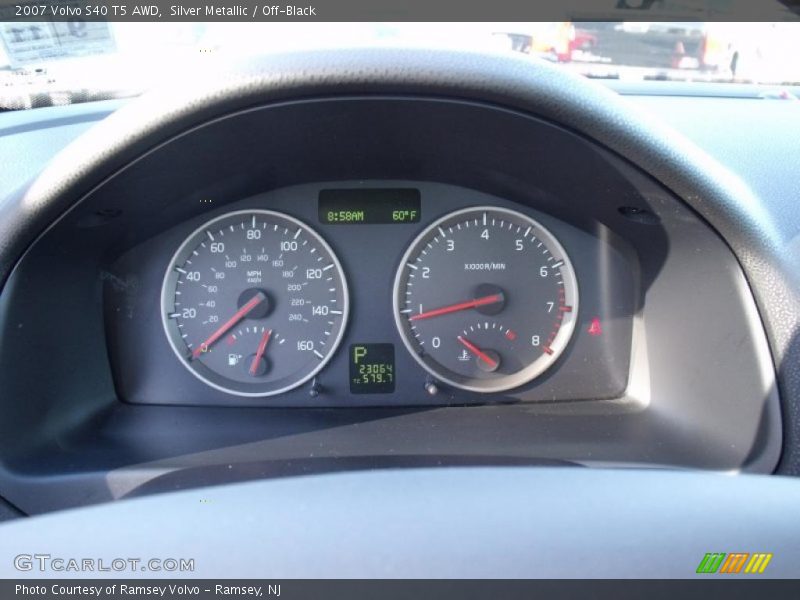Silver Metallic / Off-Black 2007 Volvo S40 T5 AWD