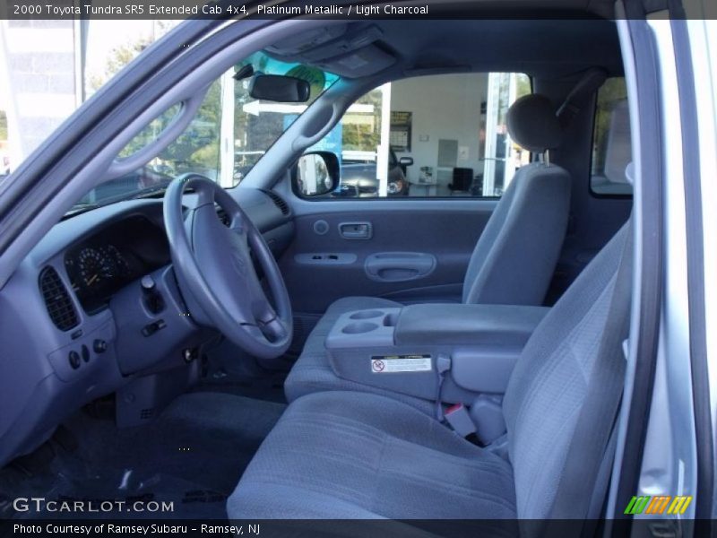Platinum Metallic / Light Charcoal 2000 Toyota Tundra SR5 Extended Cab 4x4