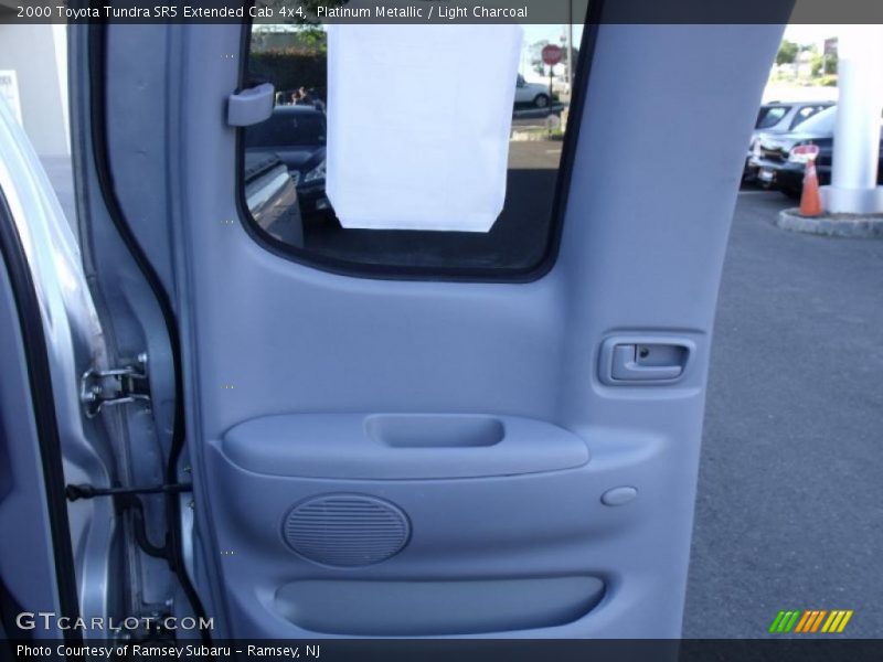 Platinum Metallic / Light Charcoal 2000 Toyota Tundra SR5 Extended Cab 4x4