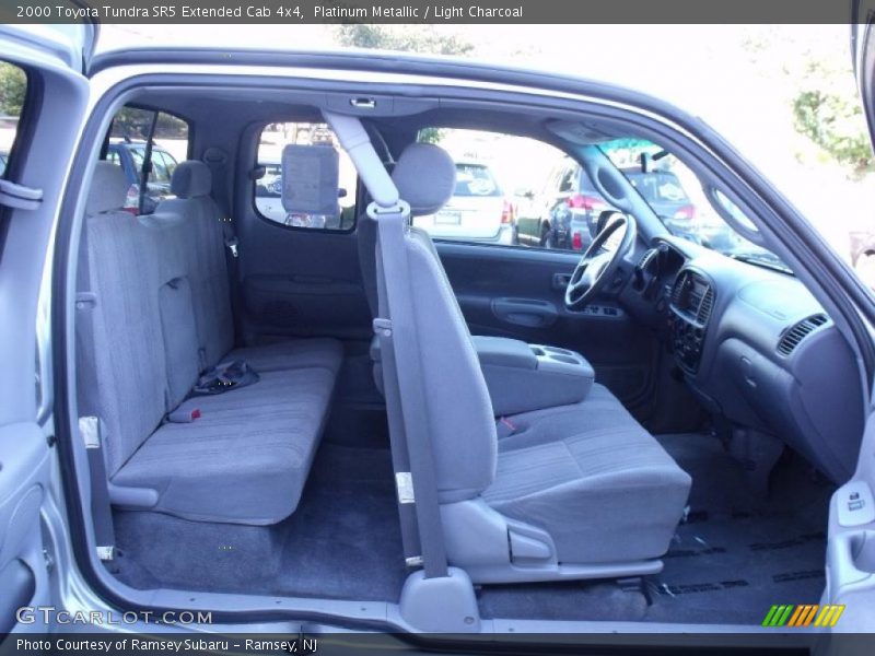Platinum Metallic / Light Charcoal 2000 Toyota Tundra SR5 Extended Cab 4x4