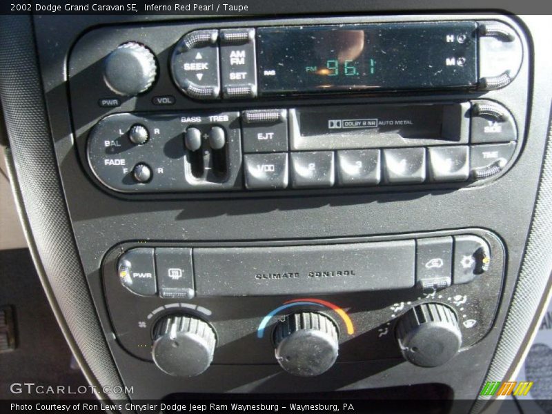 Inferno Red Pearl / Taupe 2002 Dodge Grand Caravan SE