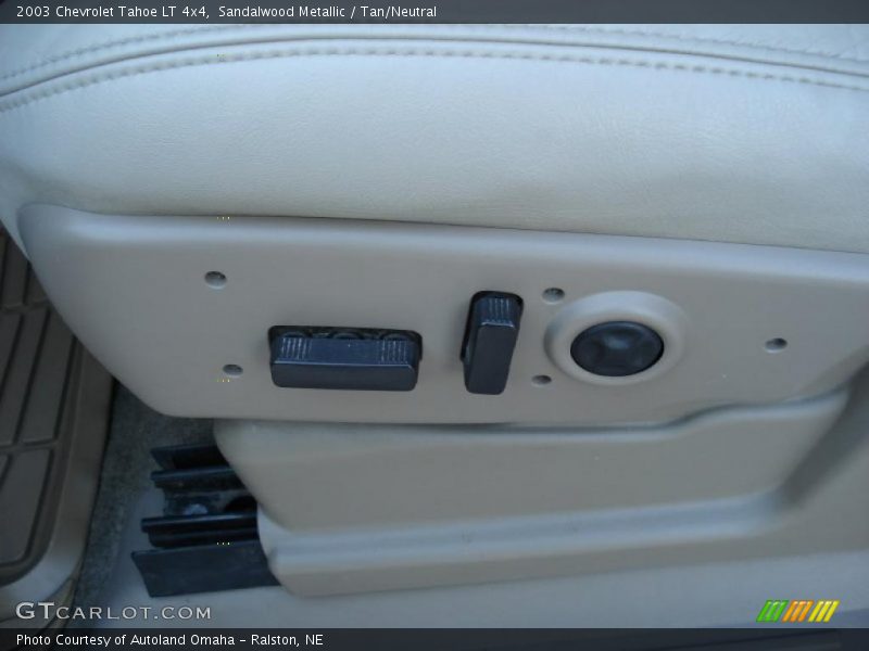 Sandalwood Metallic / Tan/Neutral 2003 Chevrolet Tahoe LT 4x4