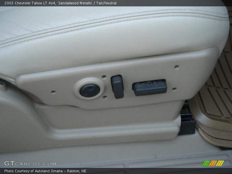 Sandalwood Metallic / Tan/Neutral 2003 Chevrolet Tahoe LT 4x4