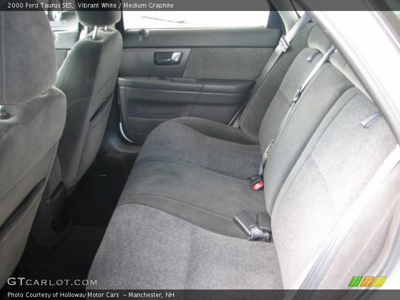 Vibrant White / Medium Graphite 2000 Ford Taurus SES