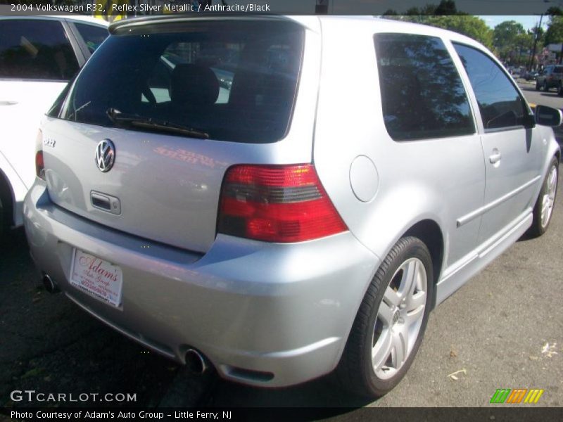 Reflex Silver Metallic / Anthracite/Black 2004 Volkswagen R32