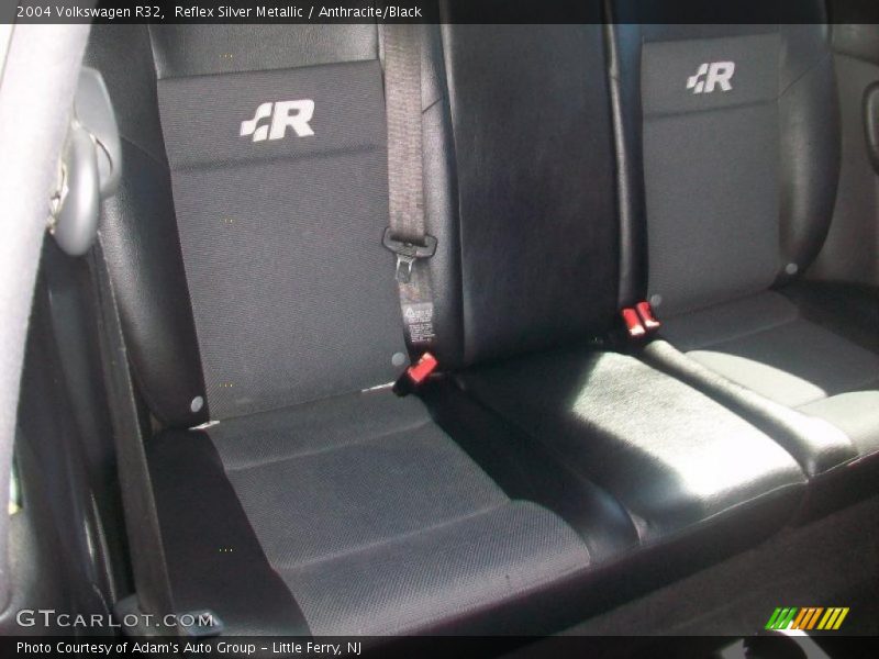 Reflex Silver Metallic / Anthracite/Black 2004 Volkswagen R32