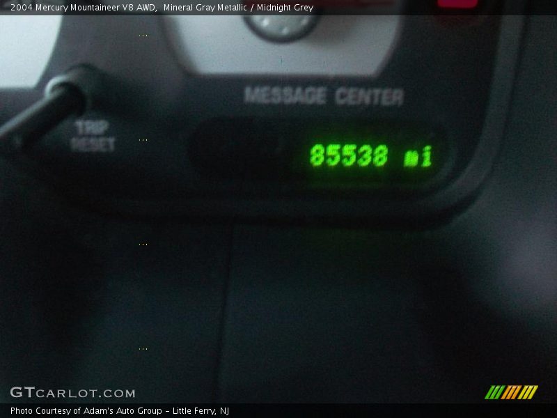 Mineral Gray Metallic / Midnight Grey 2004 Mercury Mountaineer V8 AWD