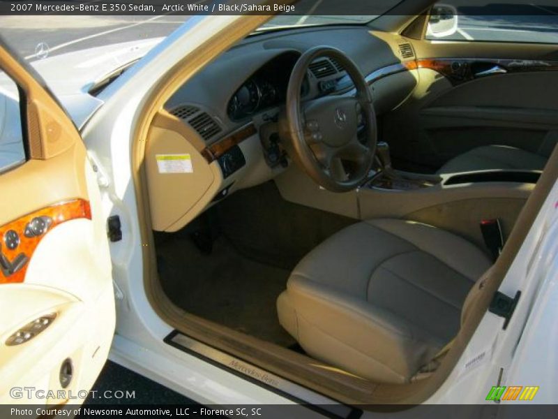 Arctic White / Black/Sahara Beige 2007 Mercedes-Benz E 350 Sedan