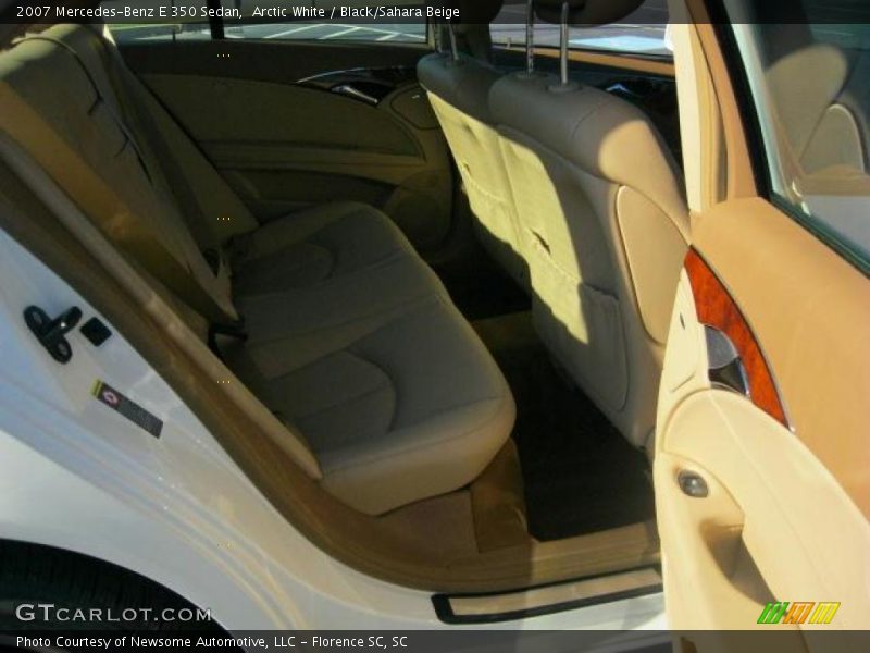 Arctic White / Black/Sahara Beige 2007 Mercedes-Benz E 350 Sedan