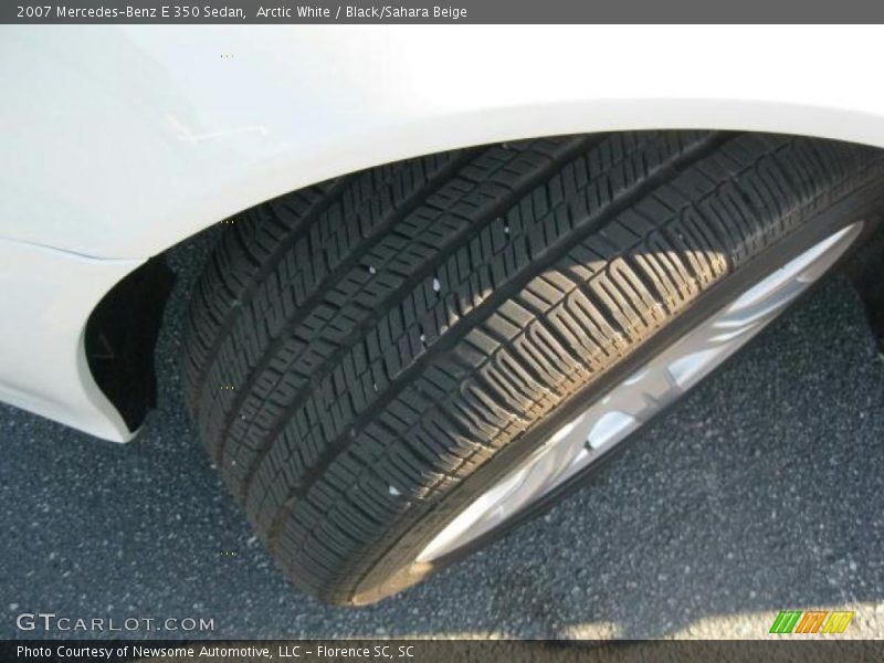 Arctic White / Black/Sahara Beige 2007 Mercedes-Benz E 350 Sedan