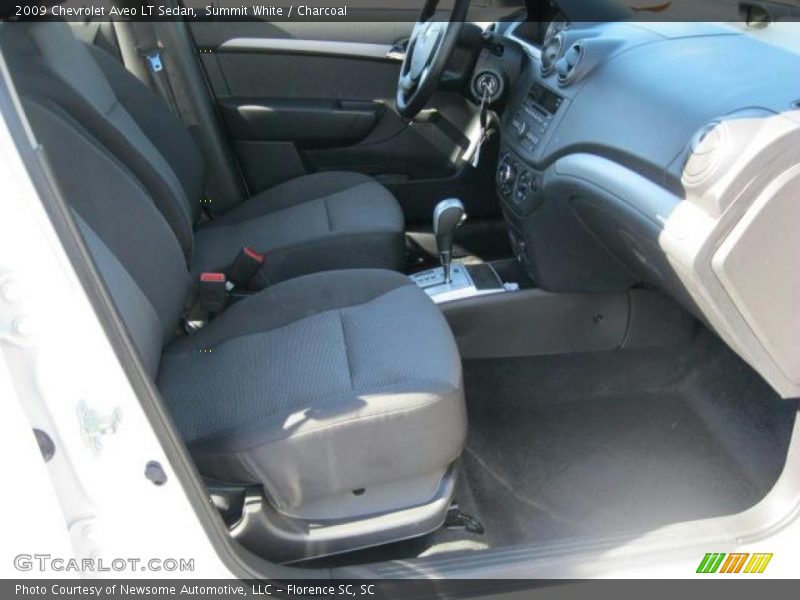 Summit White / Charcoal 2009 Chevrolet Aveo LT Sedan