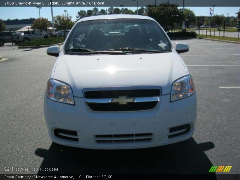 Summit White / Charcoal 2009 Chevrolet Aveo LT Sedan