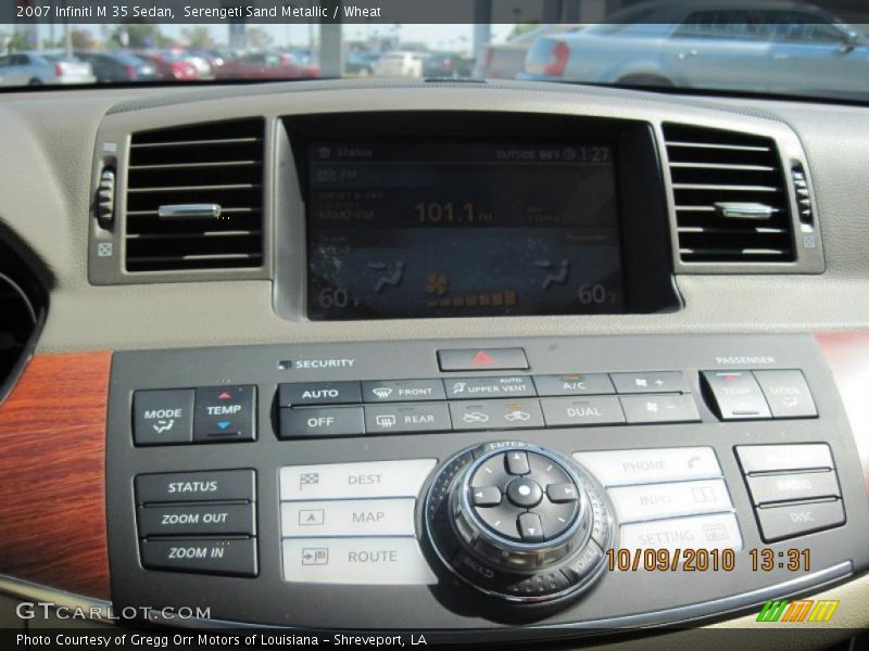Controls of 2007 M 35 Sedan